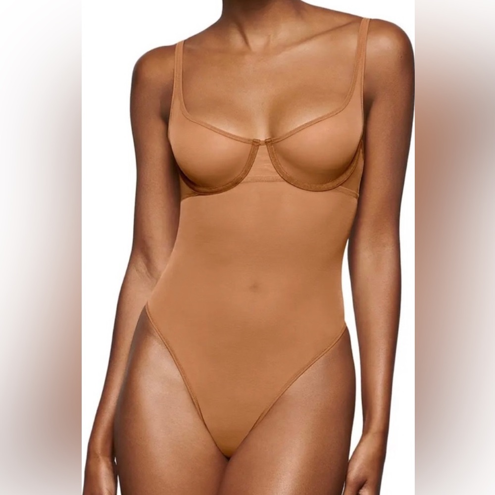 NWT - SKIMS Ultrafine Mesh Underwire Bodysuit in Bronze XXS